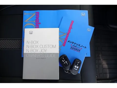 Honda N-BOX Custom