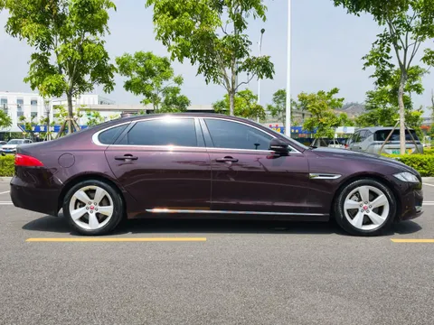 Jaguar XFL