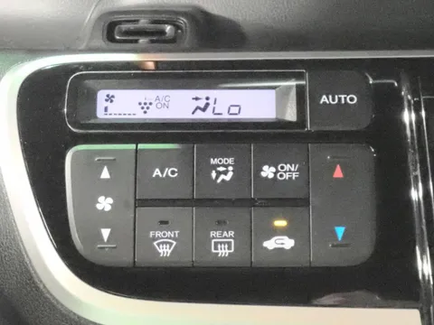 Honda N-BOX Slash
