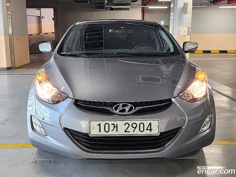 Hyundai Elantra (Avante)