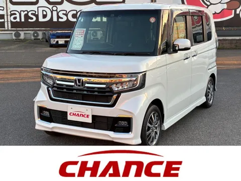 Honda N-BOX Custom