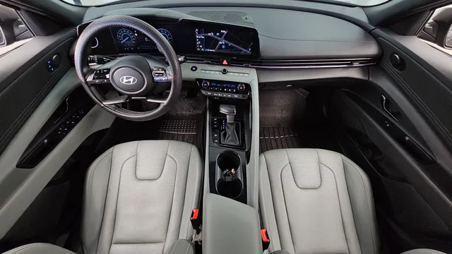 Hyundai Elantra (Avante)