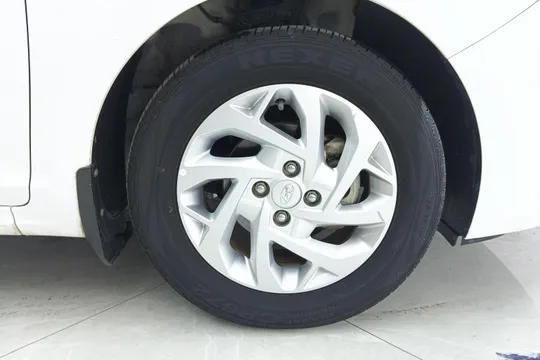 Hyundai Verna