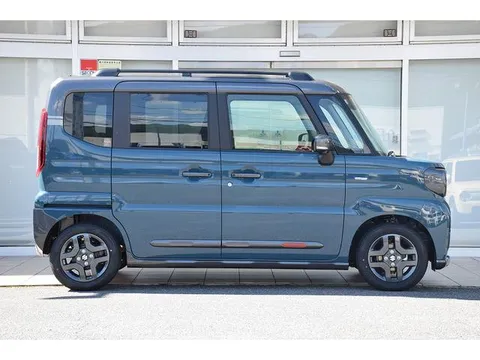 Suzuki Spacia Gear