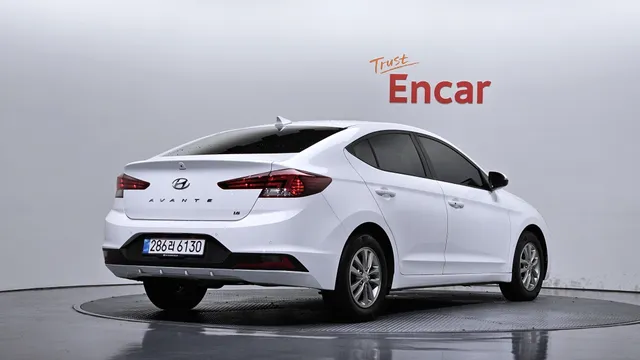 Hyundai Elantra (Avante)