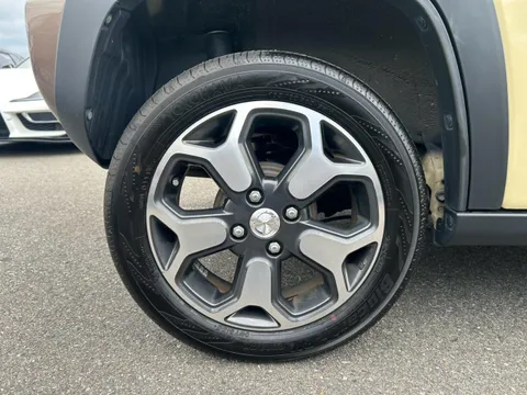 Mazda Flair Crossover