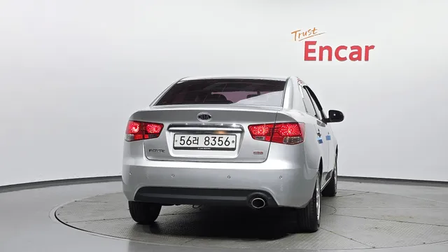 Kia Cerato (Forte)