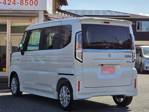 Suzuki Spacia Custom