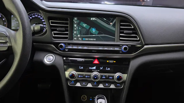Hyundai Elantra (Avante)
