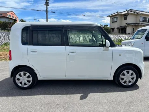 Toyota Pixis Space