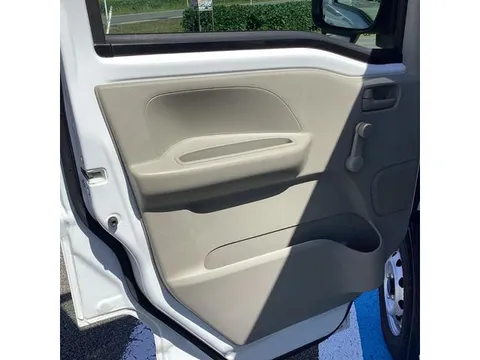 Mitsubishi Minicab Van