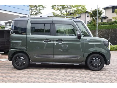 Suzuki Spacia Gear