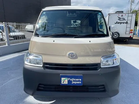 Toyota TownAce Van