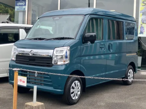 Nissan Clipper Van