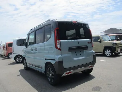 Suzuki Spacia Gear
