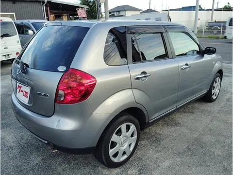 Mazda Verisa