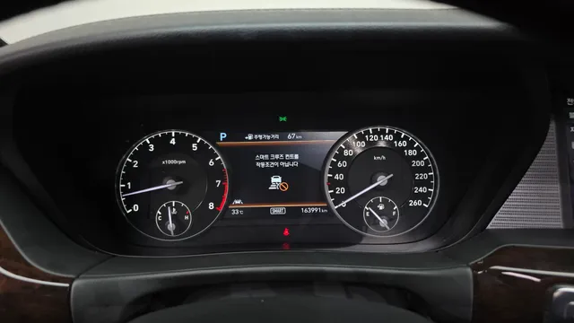 Genesis G90 (EQ900)