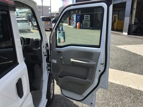 Nissan Clipper