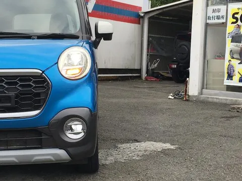 Daihatsu Cast