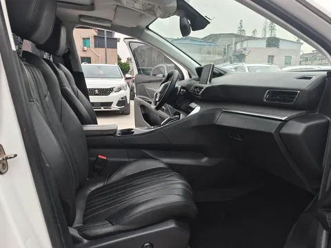 Peugeot 4008