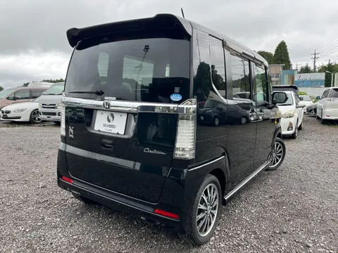 Honda N-BOX Custom