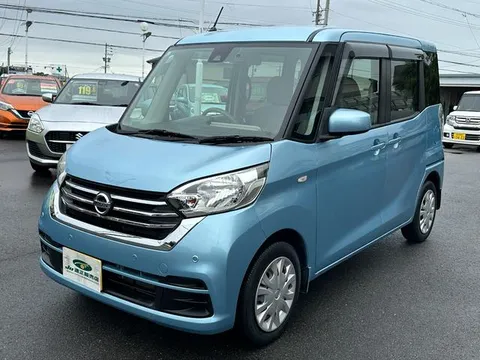 Nissan Dayz Roox