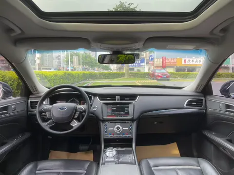 Ford Taurus