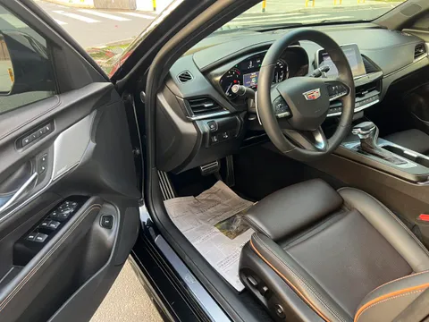 Cadillac CT4