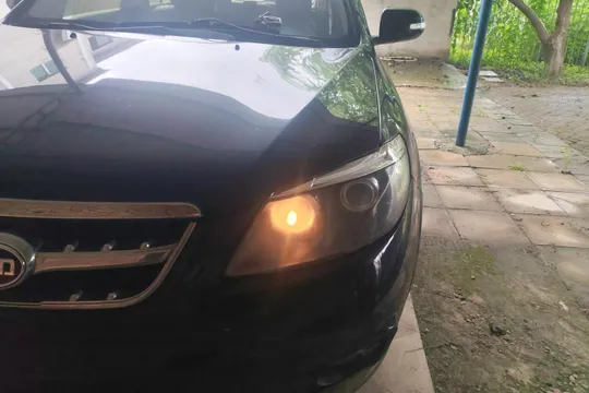BYD S6