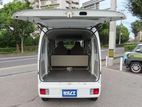 Nissan Clipper
