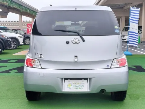 Toyota bB