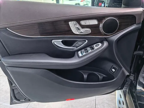 Mercedes-Benz Mercedes-Benz GLC