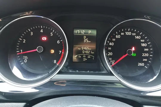 Volkswagen Sagitar