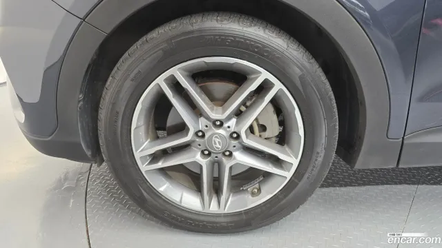 Hyundai Grand Santa Fe (Maxcruz)