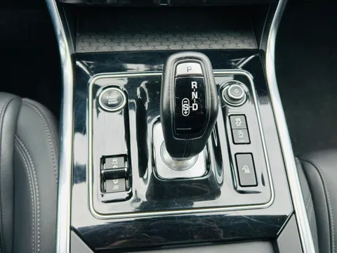 Jaguar XEL