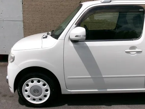 Daihatsu Mira Cocoa