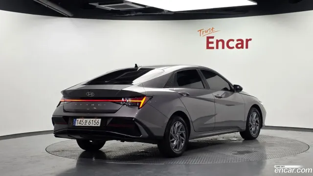 Hyundai Elantra (Avante)