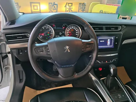 Peugeot 408