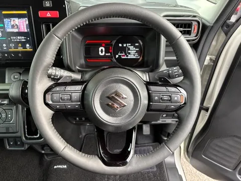 Suzuki Spacia Gear
