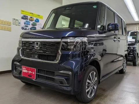 Honda N-BOX Custom