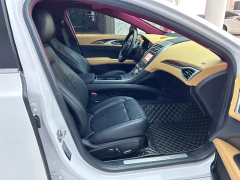 Lincoln MKZ