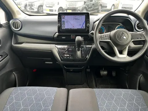 Mitsubishi eK X