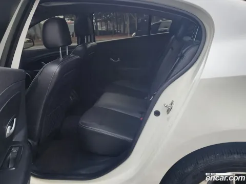 Renault SM3