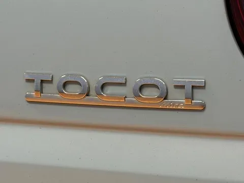 Daihatsu Mira Tocot