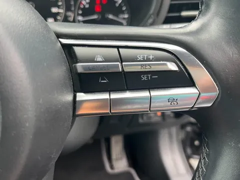 Mazda MAZDA3 Fastback