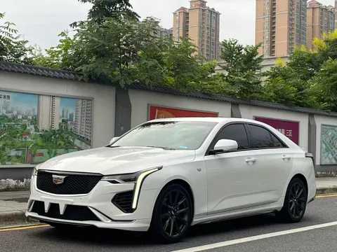 Cadillac CT4