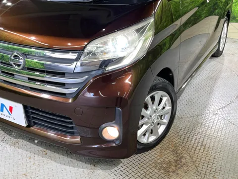 Nissan Dayz Roox