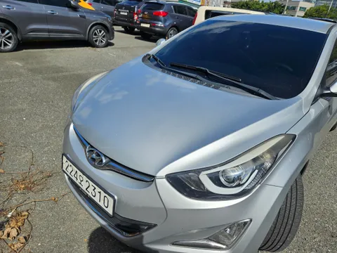Hyundai Elantra (Avante)