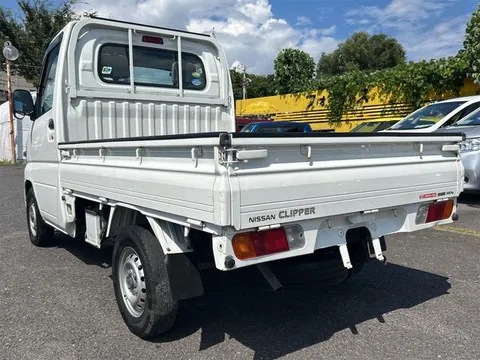 Nissan Clipper Truck