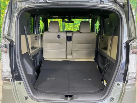 Honda N-BOX Slash